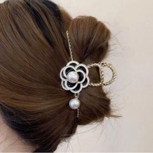 Women Flower Decor Hair Claw